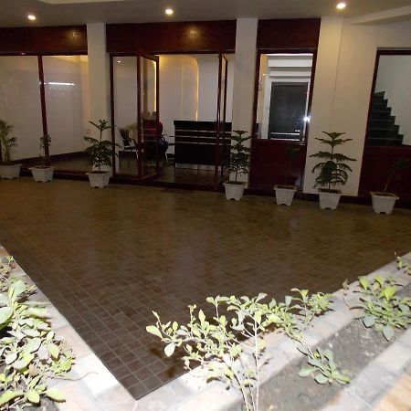 Nutan Hotel Balrampur Екстер'єр фото