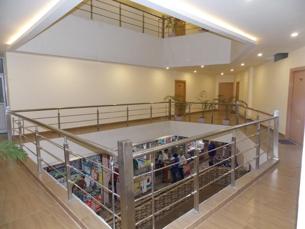 Nutan Hotel Balrampur Екстер'єр фото